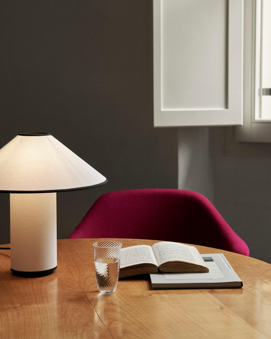LumiChic Tischlampe – Modern, Stoffschirm, Beige, für Wohnzimmer