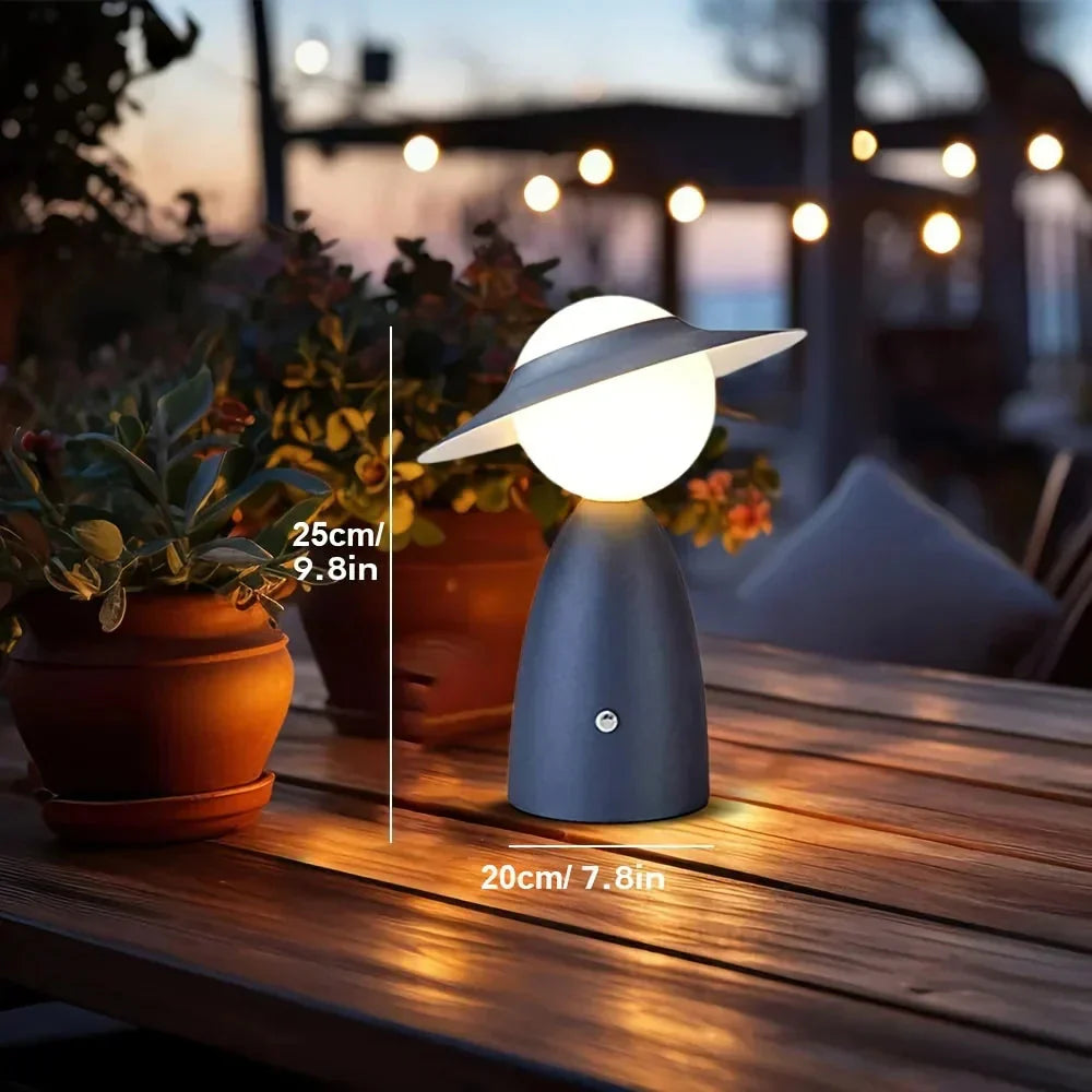 GlowPort LED Ladelampe – Kabellos, modern, dimmbar, weiß, für Terrasse