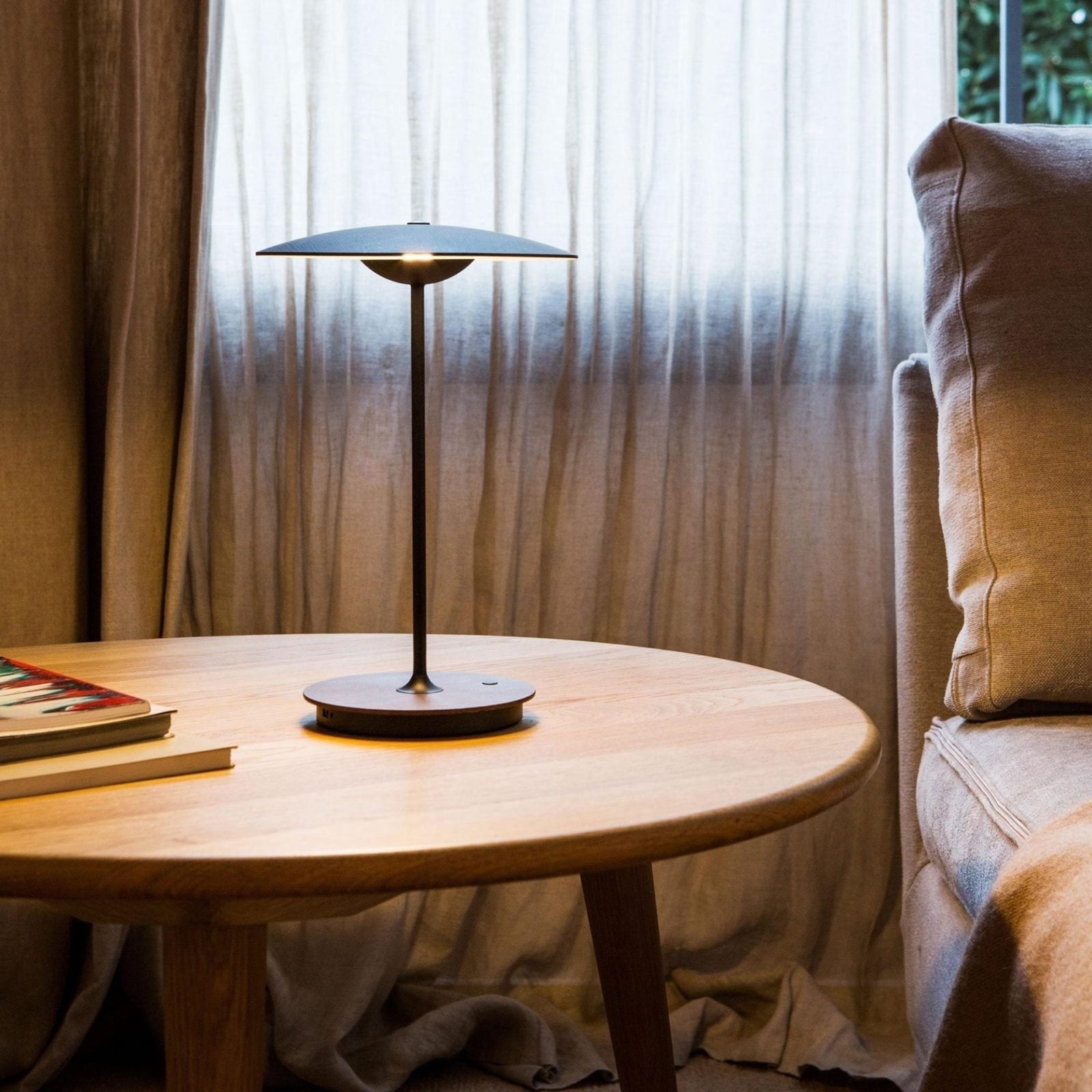 GingerLux Tischlampe – Skandinavischer Stil, Holzoptik, dimmbar, für Wohnzimmer