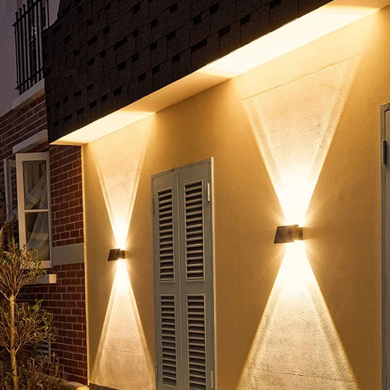 SolarVerve LED Balkonlampe Solar – Kabellos & Wetterfest für Außenbereich