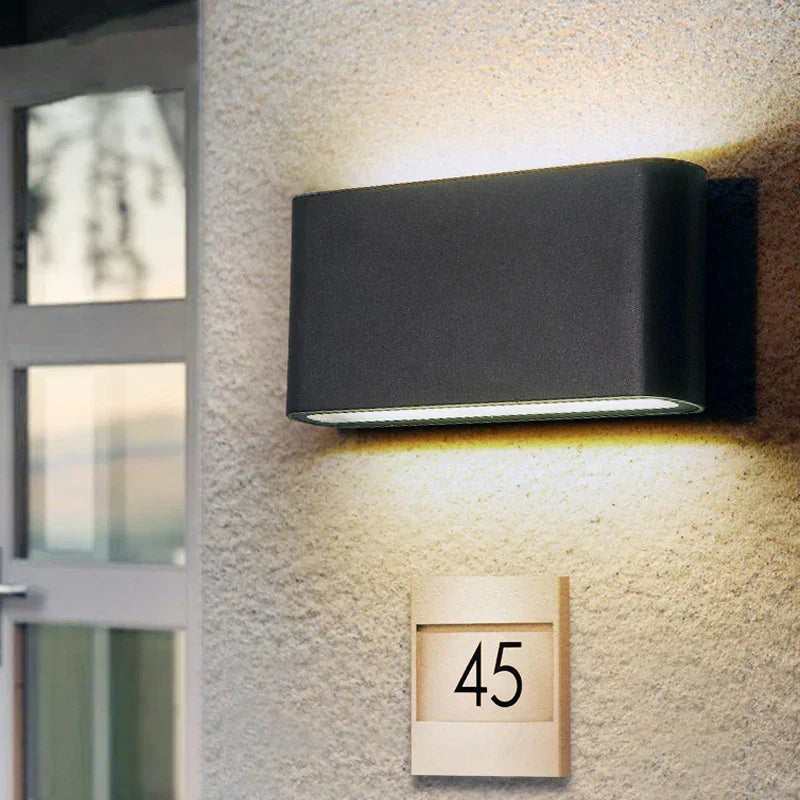 EverBright - Langlebige, wasserdichte Wandleuchte