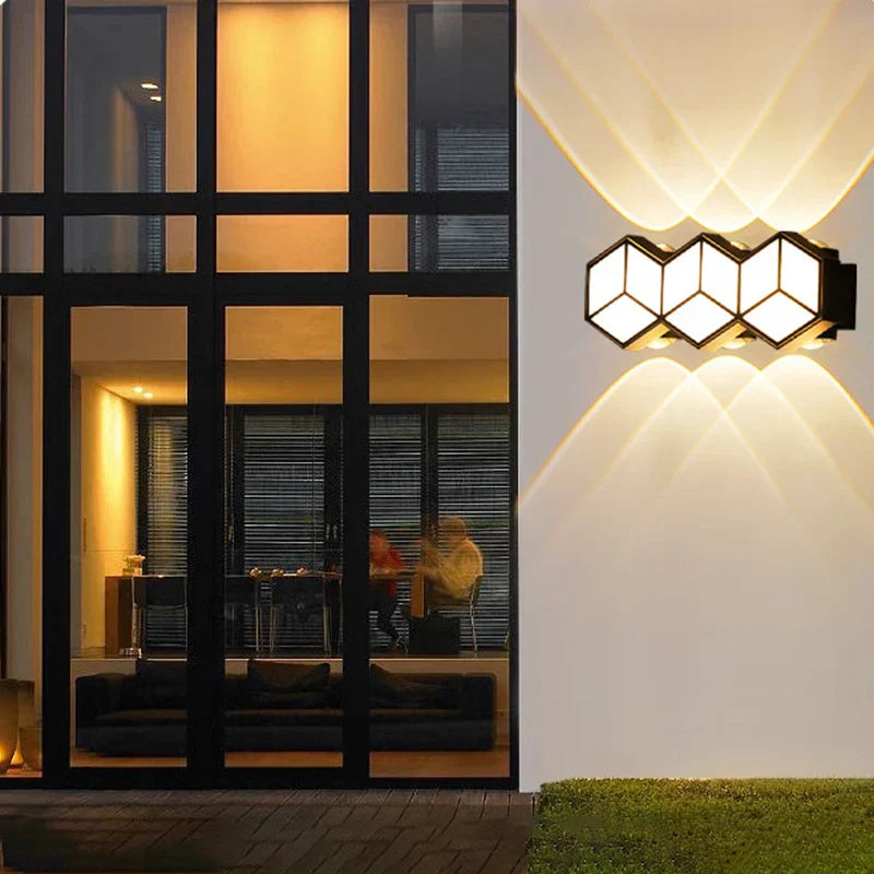 AeroShield - Wetterfeste LED-Wandleuchte