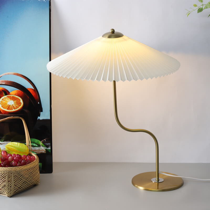 LumiShade Terrassenlampe – Moderner Regenschirm-Stil LED Weiß Garten