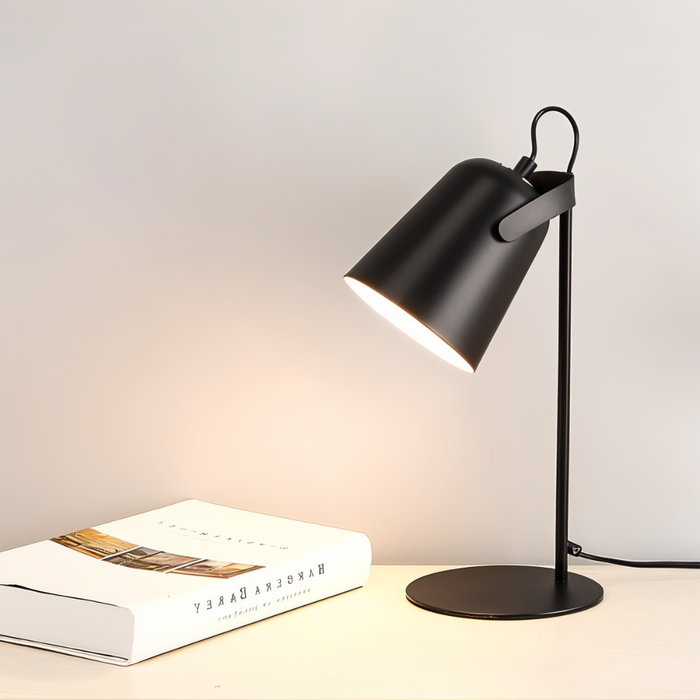 Moderne Rotierende Tischlampe – Augenfreundliches Licht für Arbeit & Entspannung