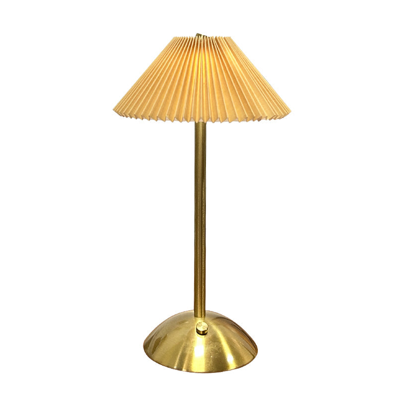 NordLume Skandi LED Tischlampe – Kabellos Weiß Terrasse