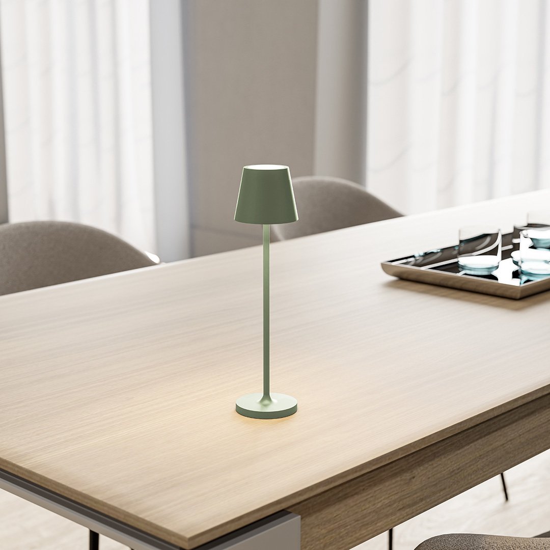 LumiNova – Moderne LED-Tischlampe Touch Steuerung Weiß tragbar für Terrasse