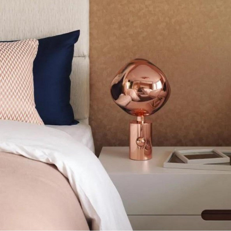 LumiDrip LED Tischlampe Modernes Design Schmelzoptik Weiß Wohnzimmer