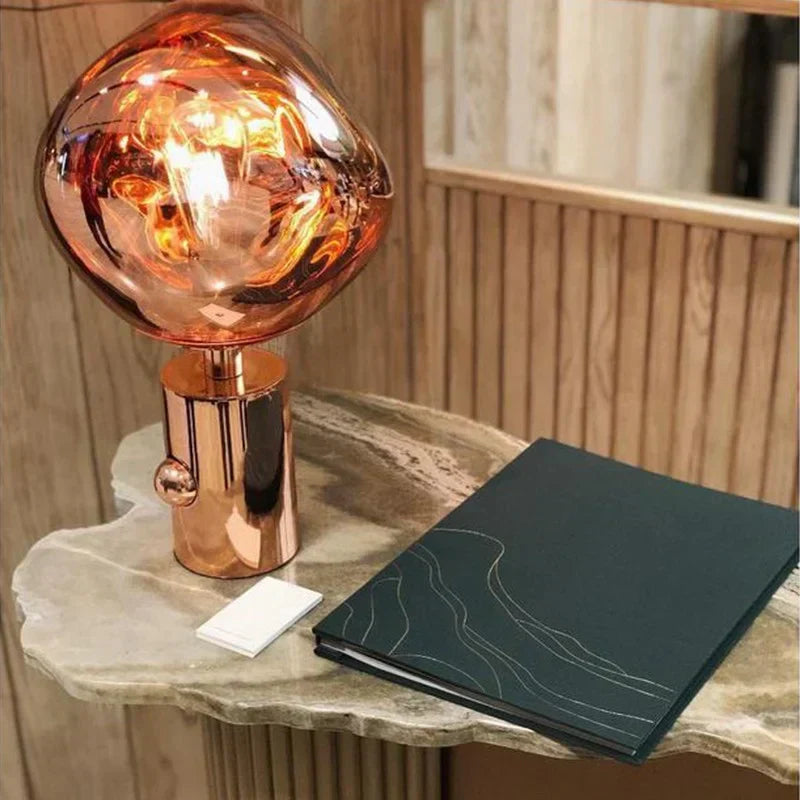 LumiDrip LED Tischlampe Modernes Design Schmelzoptik Weiß Wohnzimmer