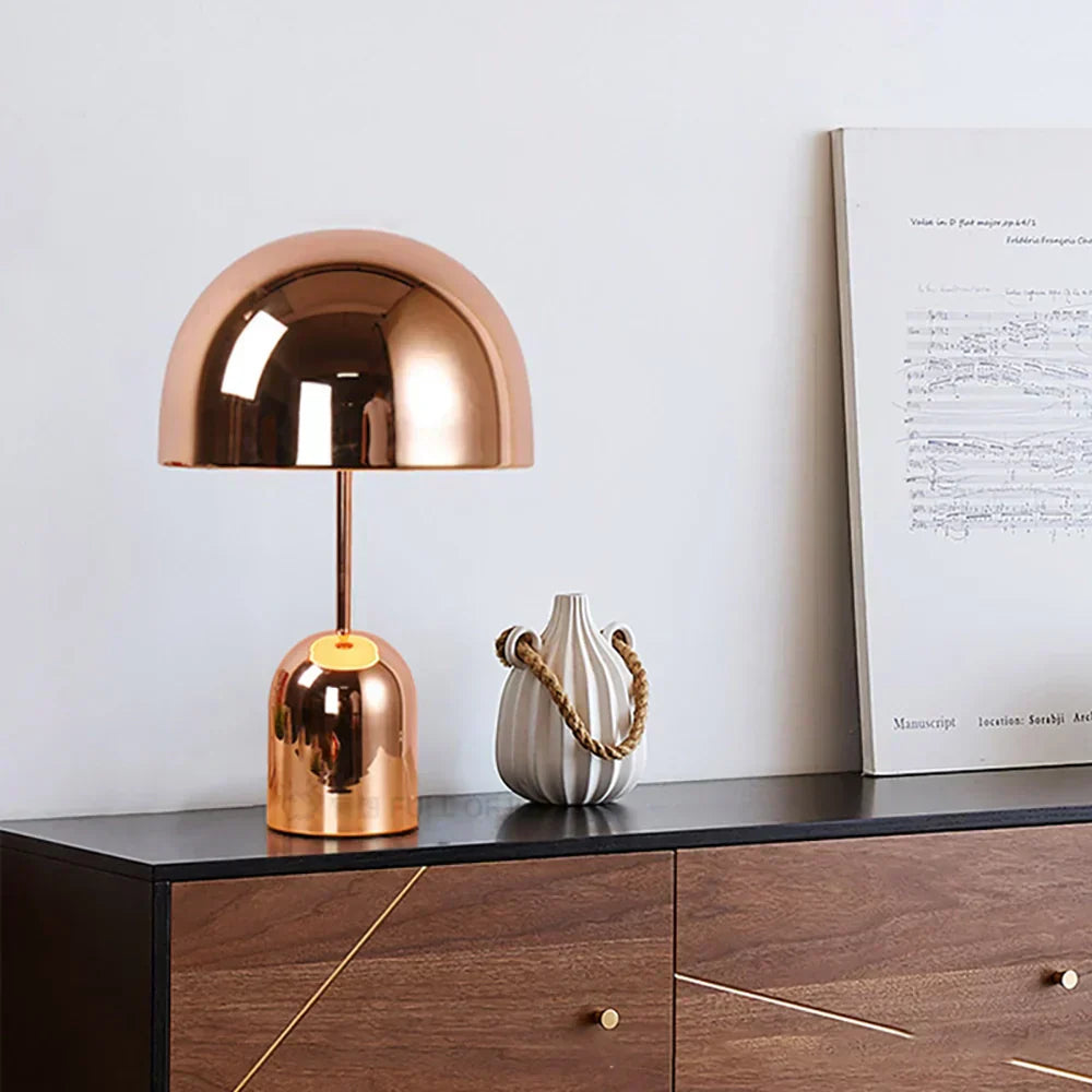 AuroraLux – Moderne Wandleuchte mit Kupferfinish IP44 Garten