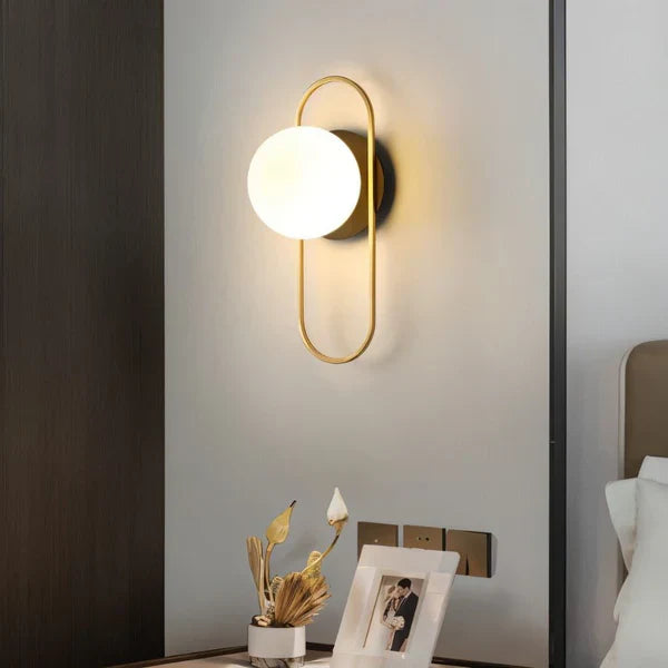 AureliaLuxe - Zeitlos elegante Wandleuchte mit Gold- und Schwarz-Finish