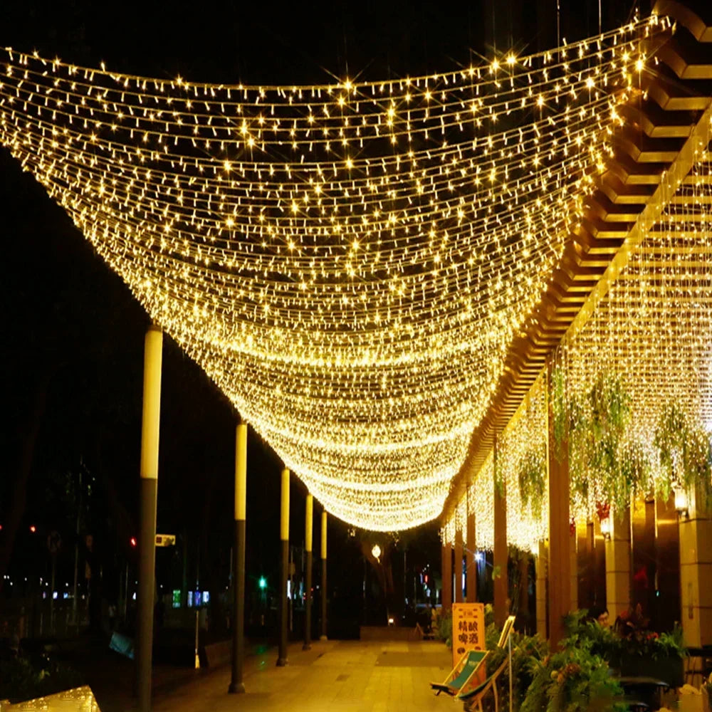 LichterGlanz – Festliche LED-Außenbeleuchtung Warmweiß Garten